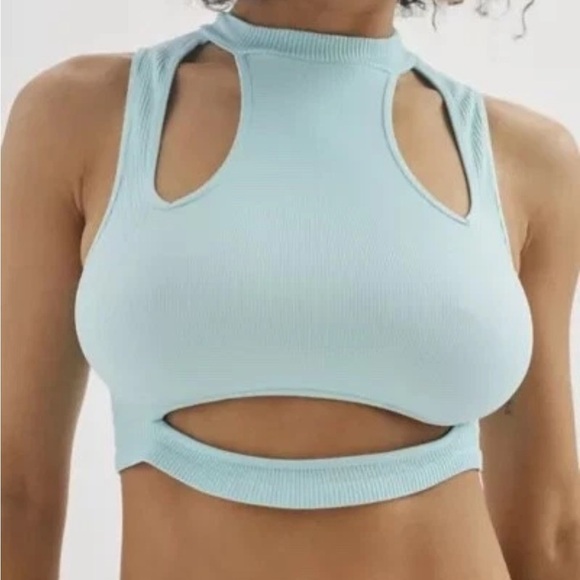 Women’s Urban Outfitters Light Blue Cutout Crop Tank Top. XS/S - Picture 1 of 5